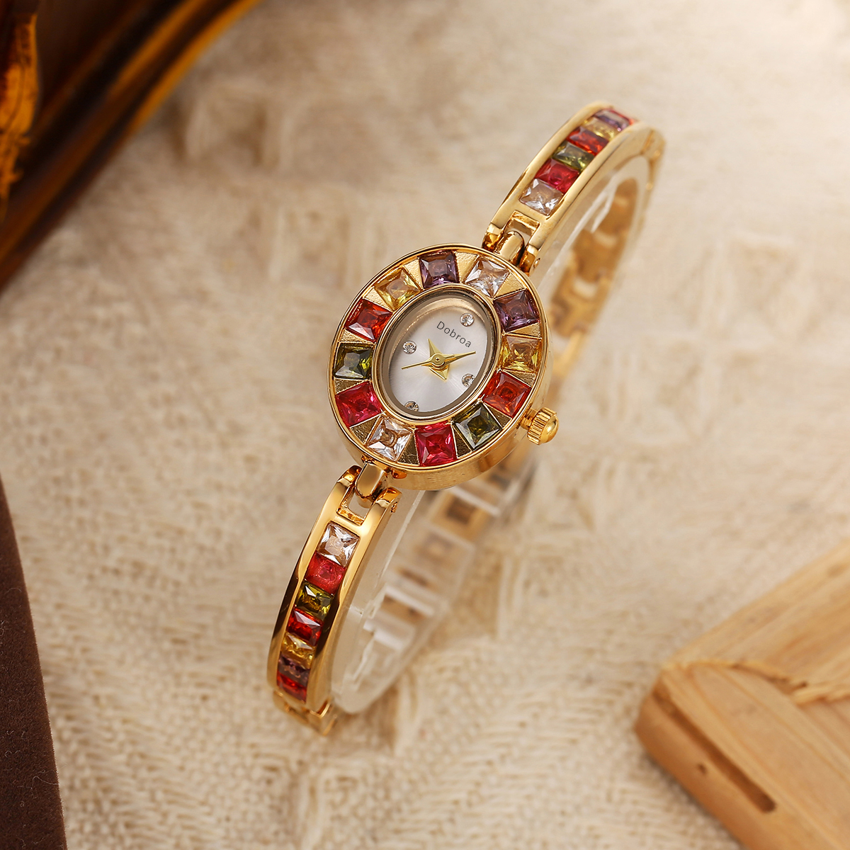 Cay Medieval Watch Women's Sma – Luxury Watch Class recenzja i cena