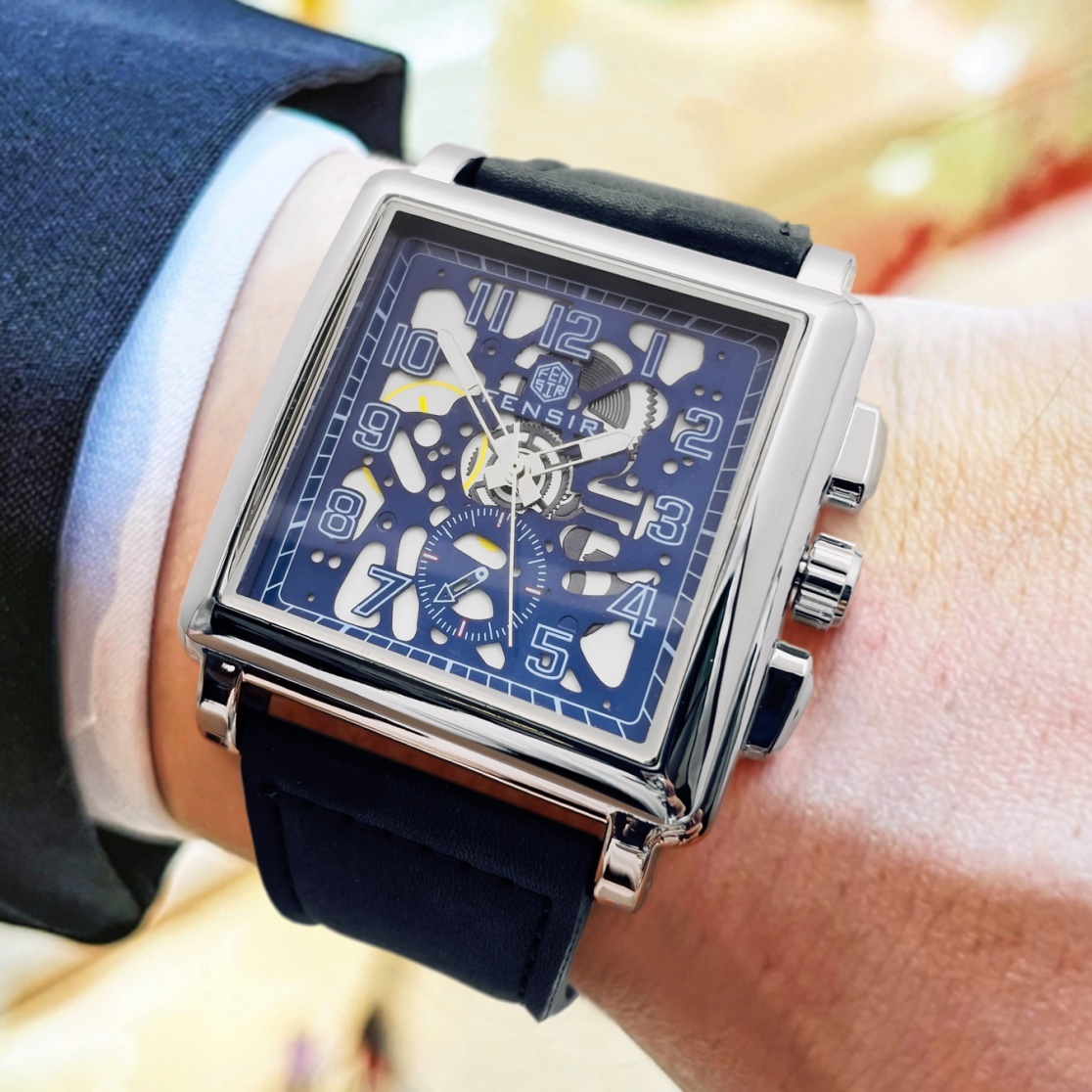A Popular Foreign Trade Item:  – Luxury Watch Trading recenzja i cena